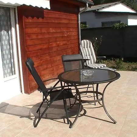 Le Castel De Larralde Otel 3*