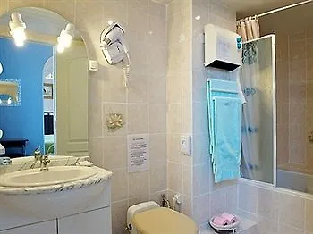 Le Castel De Larralde Otel Assat