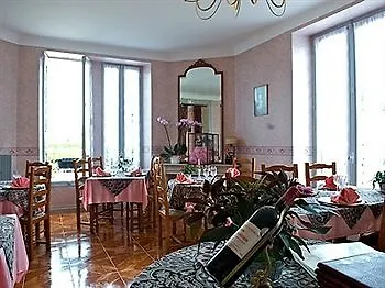 Le Castel De Larralde Otel