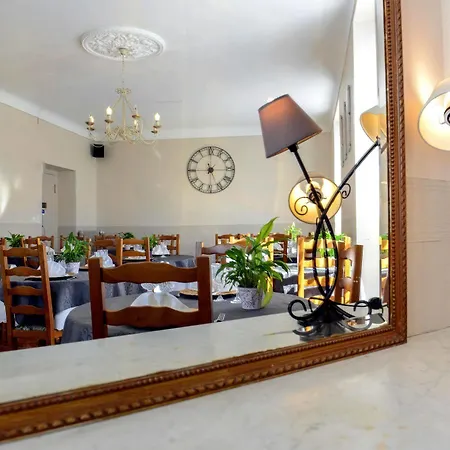 Otel Le Castel De Larralde