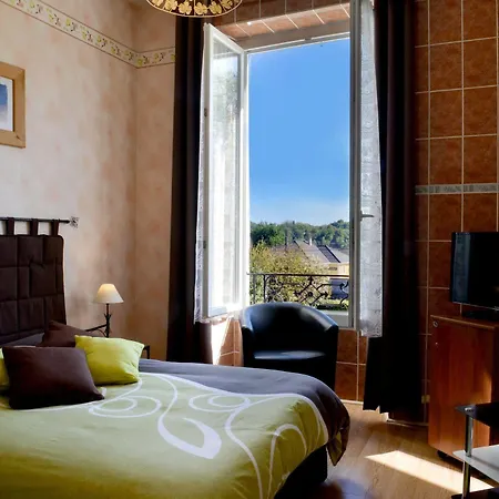 Otel Le Castel De Larralde 3*