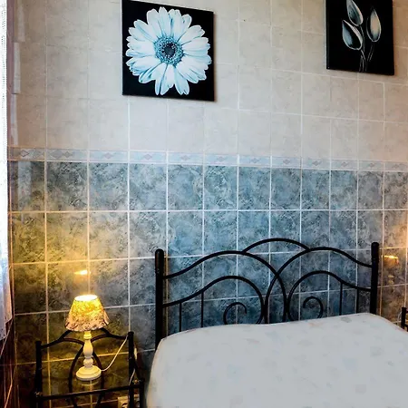 Le Castel De Larralde Otel Assat
