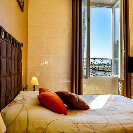 Le Castel De Larralde 3* Assat