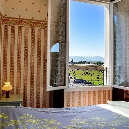 Le Castel De Larralde Otel 3*